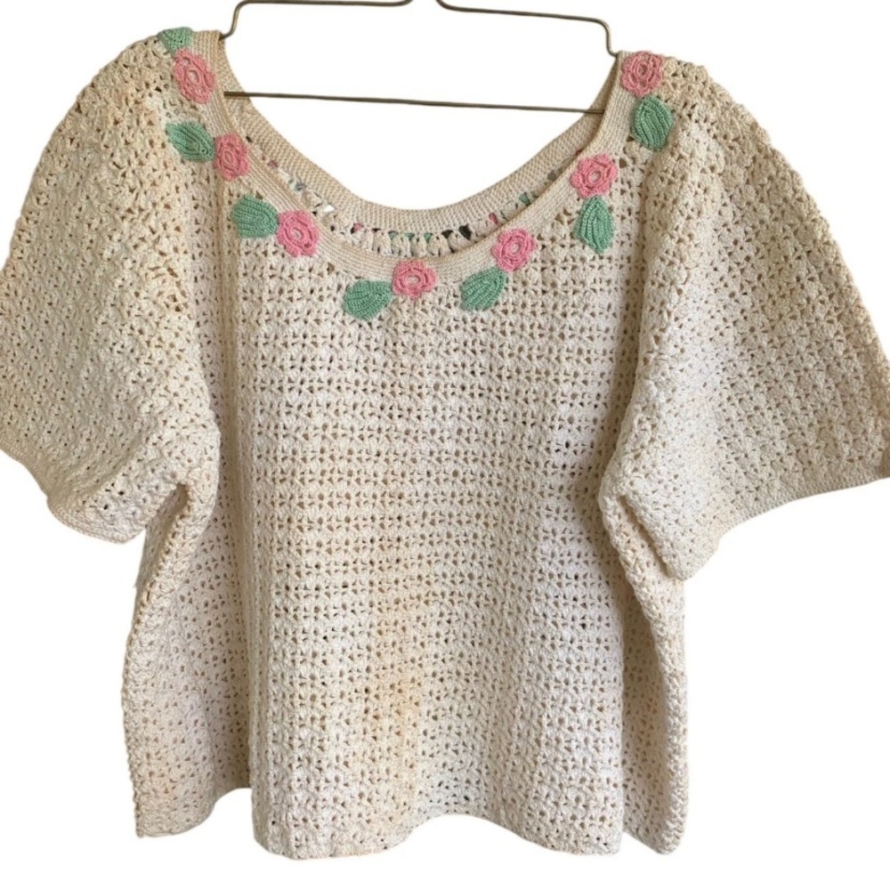 Antique Victorian Era Handmade Sweater Floral Small Size Flowers Crochet